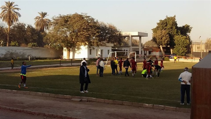 بالصور.. نجل الغندور يسير أزمة بمباراة «يكن» الاولى