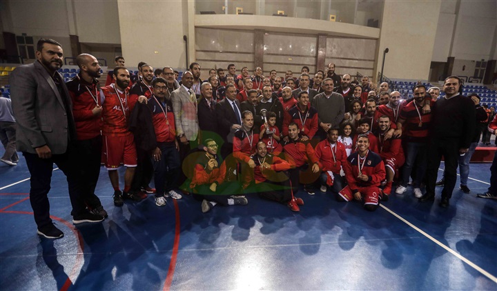 بالصور..الأهلي يفوز بدوري المرتبط لكرة السلة