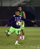 شاهد.. الظهور الأول لـ مؤمن زكريا فى تدريبات أهلي جدة