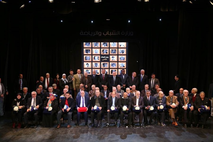 بالصور..تكريم 33 لاعباً من نجوم كرة القدم القدامى بمسرح وزارة الشباب والرياضة