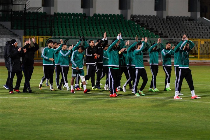 بالصور.. جماهير المصري تحتفل بـ «التوأم» واللاعبين وتهاجم الإعلام بعد الفوز على الزمالك
