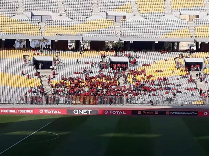 شاهد| تفتيش ذاتي لجماهير الاهلي قبل مواجهة تاونشيب