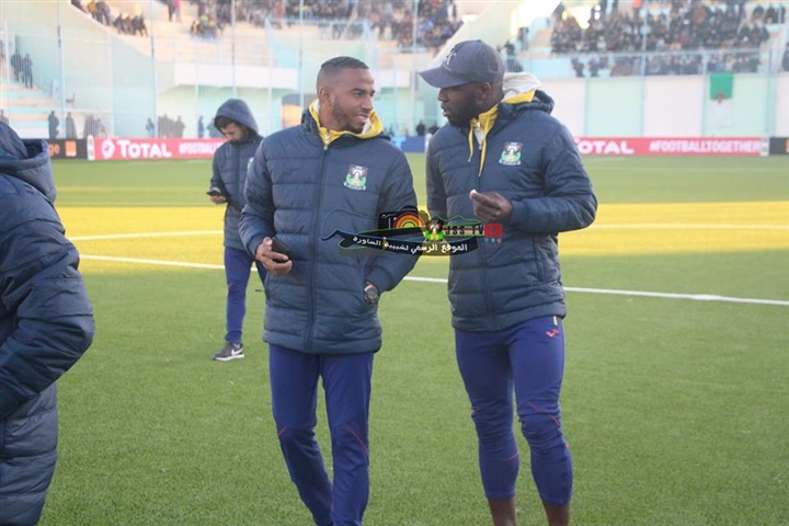 صور| شبيبة الساورة يصل ملعب 20 أغسسطس قبل مواجهة الأهلي 