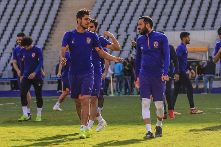 بالصور |  علامات الجد و الحماس تظهر على لاعبي الأهلي في أخر مران 