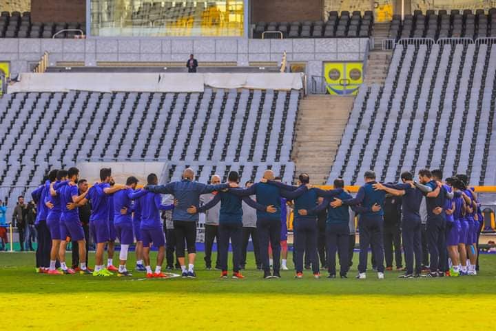 بالصور |  علامات الجد و الحماس تظهر على لاعبي الأهلي في أخر مران 