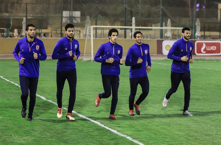 شاهد| أسرار ظهور الخطيب وجلسة الغزال في مران الأهلي