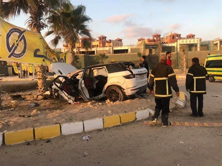 صور| عمرو زكي يتعرض لحادث مروع في الساحل الشمالي