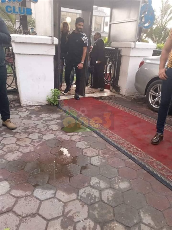 صور| صالح جمعة في ملهي ليلي بصحبة فتاة
