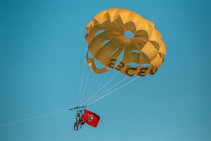 صور| 5 ملايين و878 ألف جنية إيرادات منتجع الأهلي بمطروح