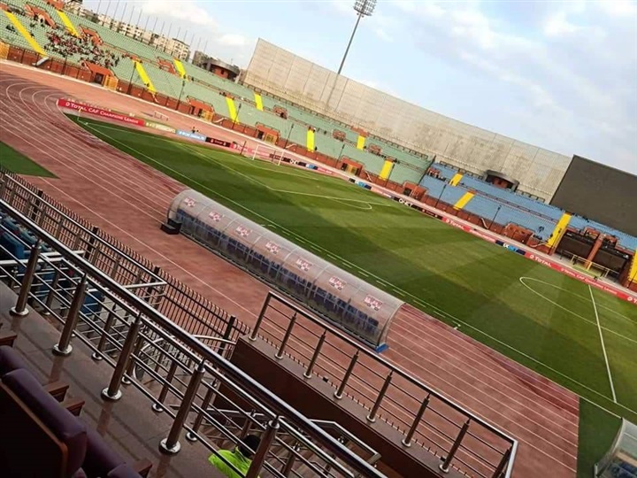 جماهير الأهلي تتوافد على استاد السلام.. صور