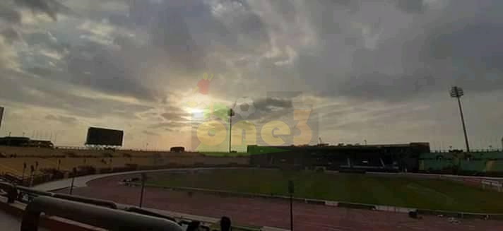 جماهير الأهلي تتوافد على استاد السلام.. صور