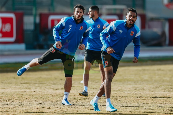 شاهد..كواليس مران الأهلي الأخير قبل مواجهة المصري 
