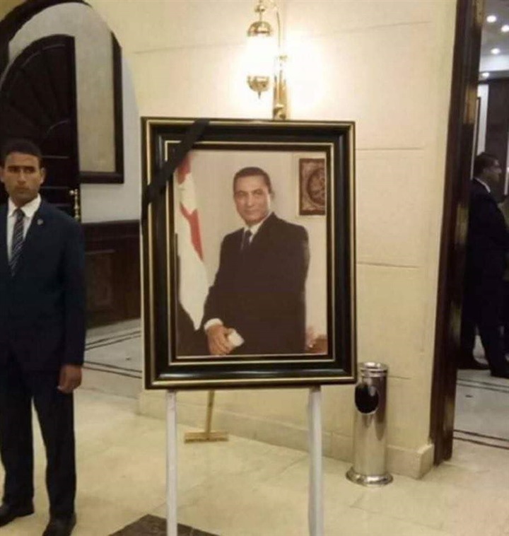 صور.. مجلس الأهلي في عزاء مبارك
