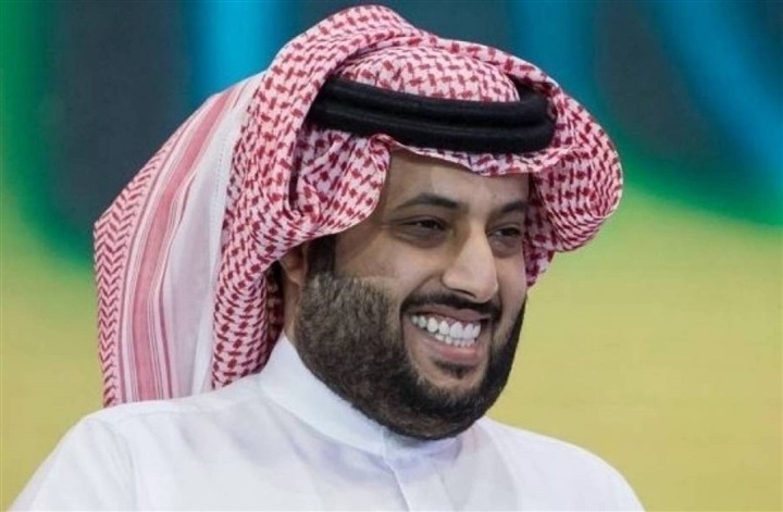 شاهد..تركي آل الشيخ يفجر مفاجأة من العيار الثقيل عن أحمد فتحي 