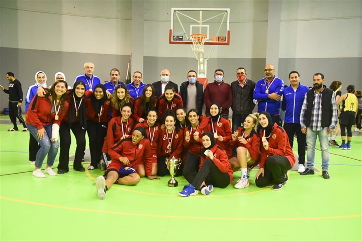 شاهد..كواليس تتويج سيدات سلة الأهلي ببطولة منطقة القاهرة وإحتفالات اللقب