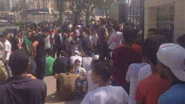 جماهير الزمالك تحتشد