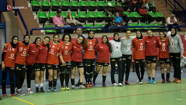 الفريق الاول لسيدات