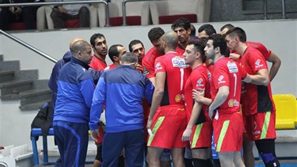 الفريق الاول للكرة