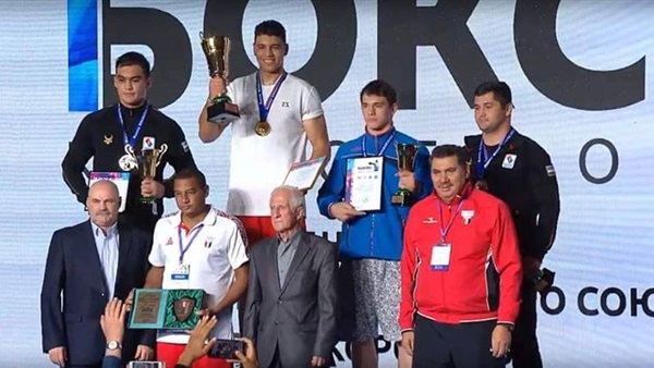 يسري رزق لاعب منتخبنا