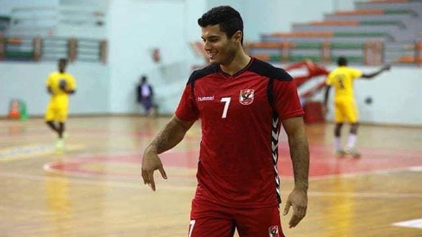 مصطفى خليل لاعب كرة