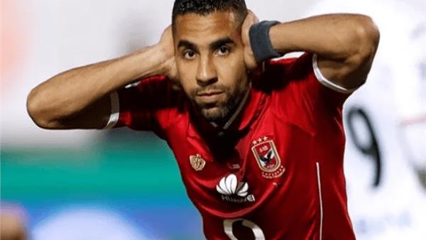 مؤمن زكريا لاعب فريق