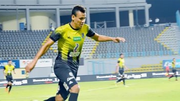 اللاعب أحمد طيطا