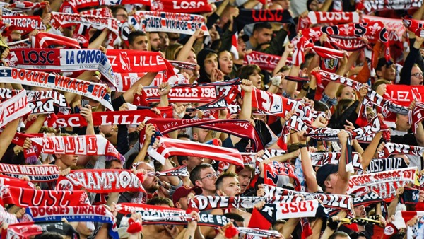 مشجعي فريق ليل الفرنسي