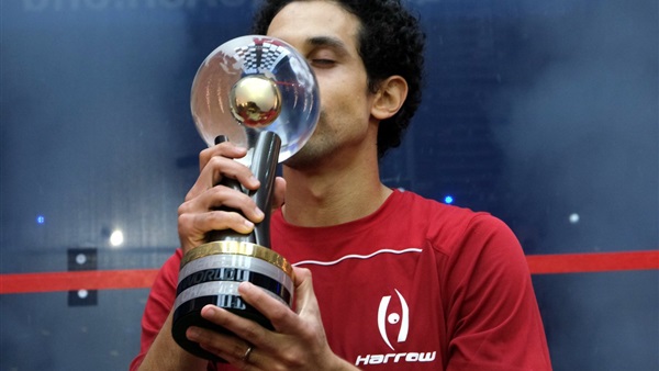 طارق مؤمن لاعب المنتخب