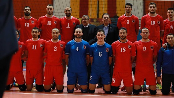 الفريق الاول للكرة