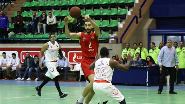 أحمد إسماعيل لاعب