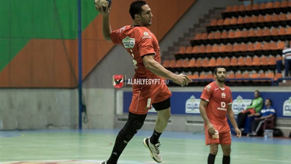 الفريق الاول لكرة