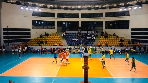 الفريق الأول للكرة