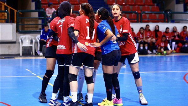  فريق ناشئات الكرة