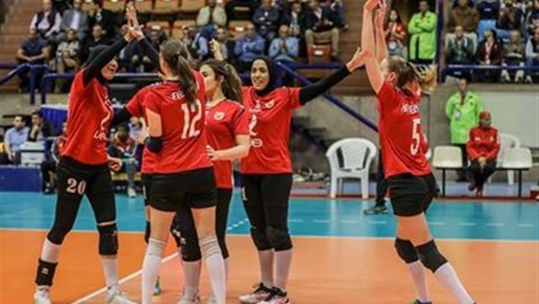  الفريق الأول لسيدات