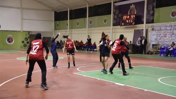 الفريق الأول لسيدات