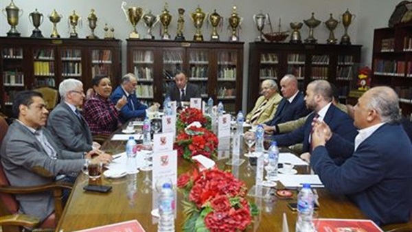 مجلس إدارة النادي