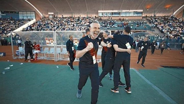 الجهاز الفني للأهلي