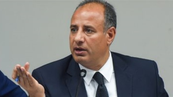 محمد سلطان رئيس اللجنة