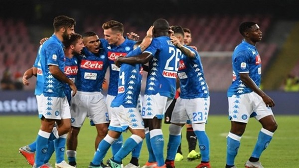 نابولي الايطالي