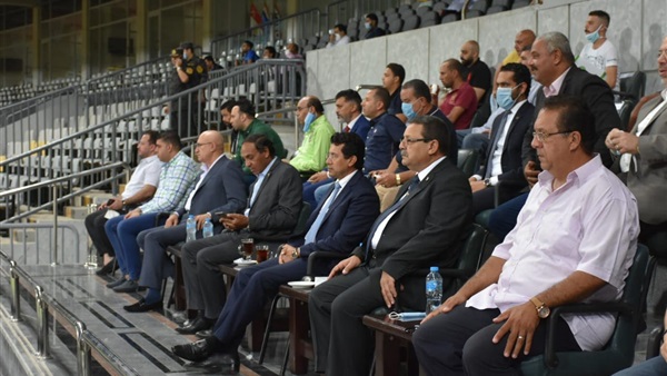 وزير الرياضة أشرف