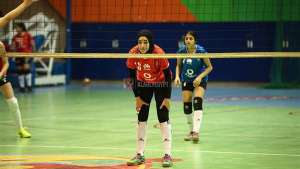 الفريق الأول لسيدات