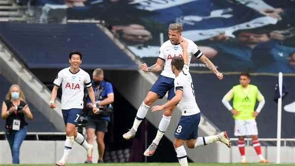 فريق توتنهام 