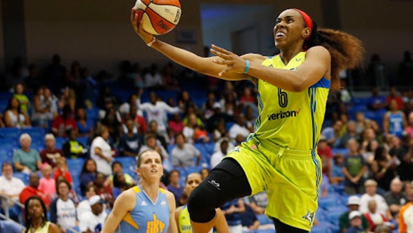 الأمريكية كايلا ثورتون