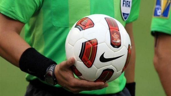 حكم كرة قدم