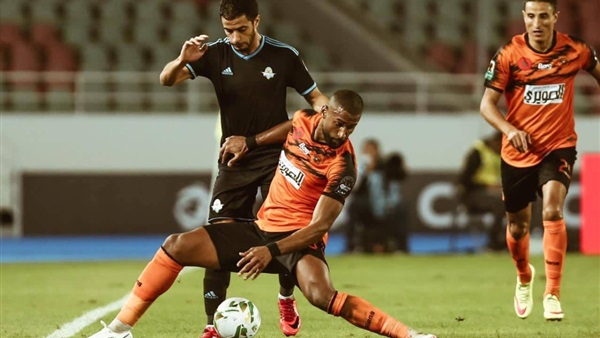 نهضة بركان وبيراميدز