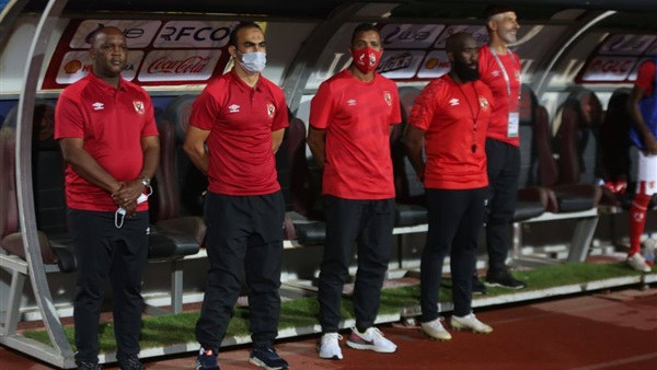 الجهاز الفني لنادي