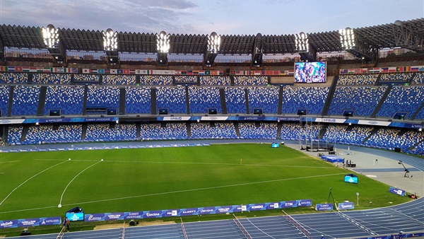 ملعب نادي نابولي