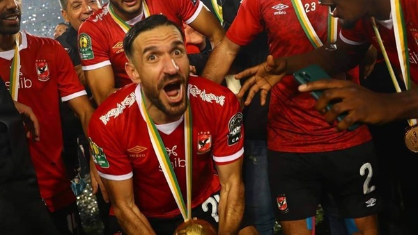 تتويج الأهلي بأفريقيا