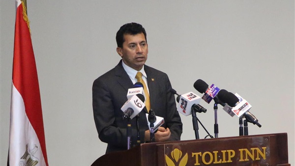 وزير الشباب والرياضة