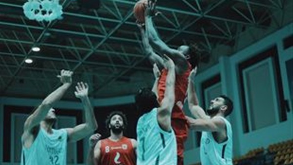 النادي الأهلي والإتحاد